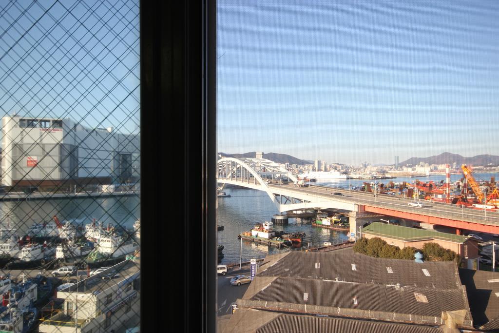 Hotel Bridge Busan Bilik gambar